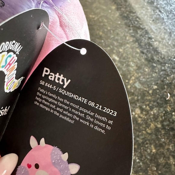 NWT 8" Connor and Patty cows Valentines Squishmallow - Picture 6 of 7